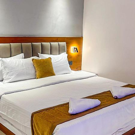 Fabhotel Emersion Residency - High Street Near Laxman Nagar, Baner 浦那 外观 照片