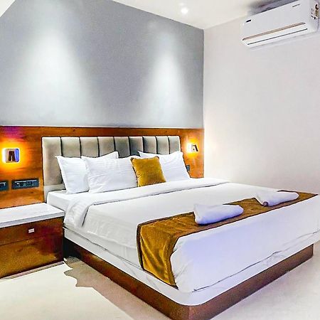 Fabhotel Emersion Residency - High Street Near Laxman Nagar, Baner 浦那 外观 照片
