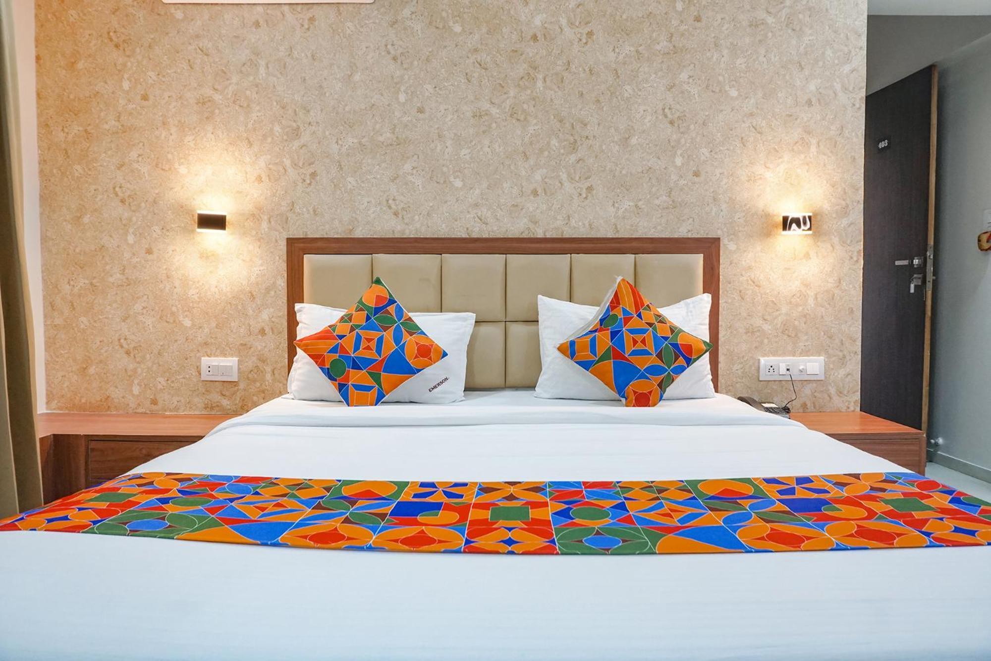 Fabhotel Emersion Residency - High Street Near Laxman Nagar, Baner 浦那 外观 照片