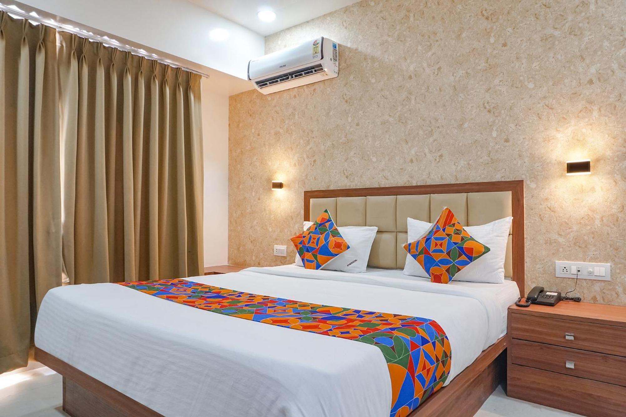 Fabhotel Emersion Residency - High Street Near Laxman Nagar, Baner 浦那 外观 照片