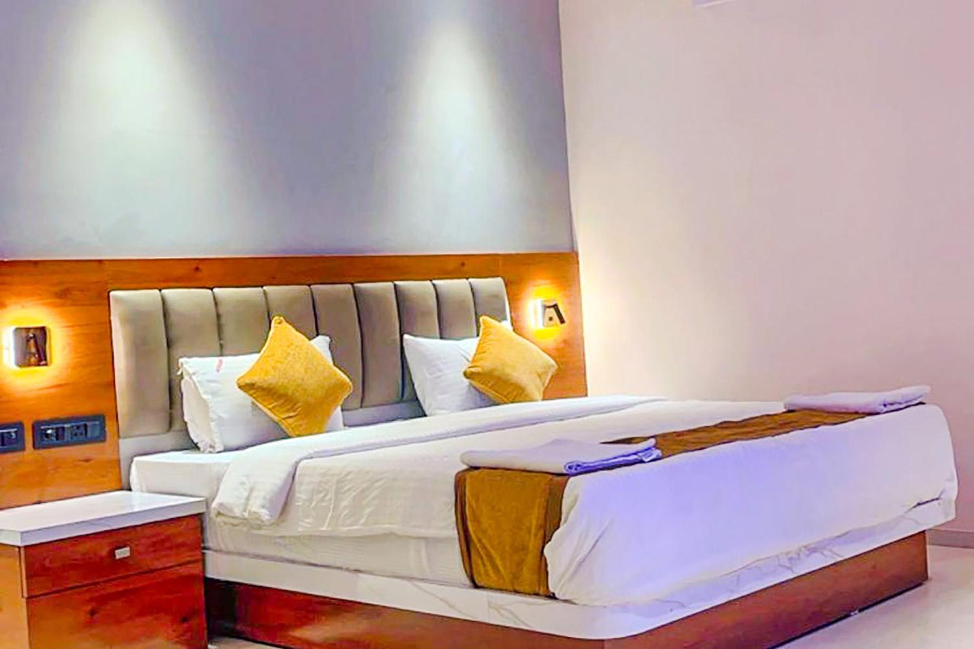 Fabhotel Emersion Residency - High Street Near Laxman Nagar, Baner 浦那 外观 照片