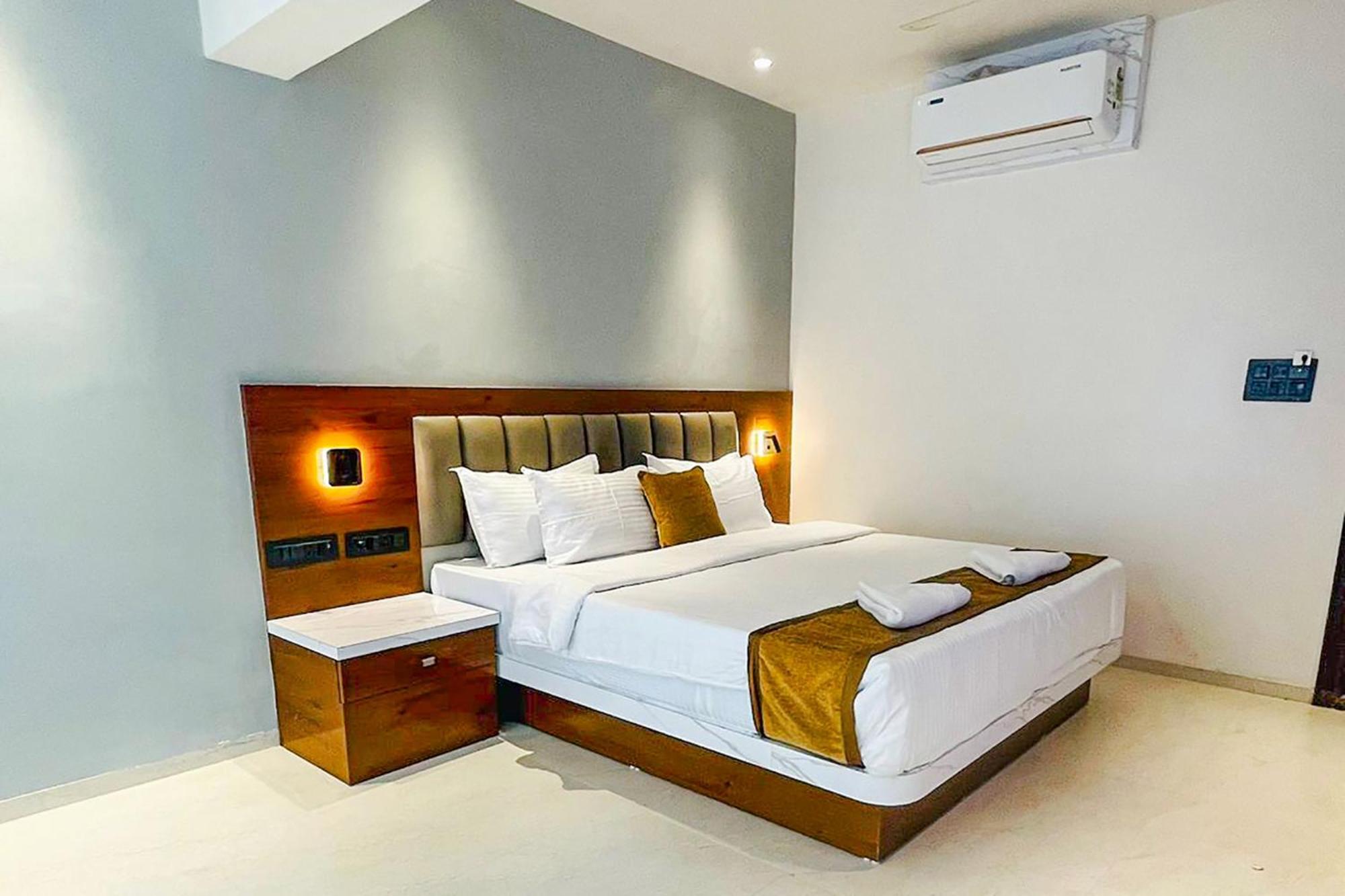 Fabhotel Emersion Residency - High Street Near Laxman Nagar, Baner 浦那 外观 照片