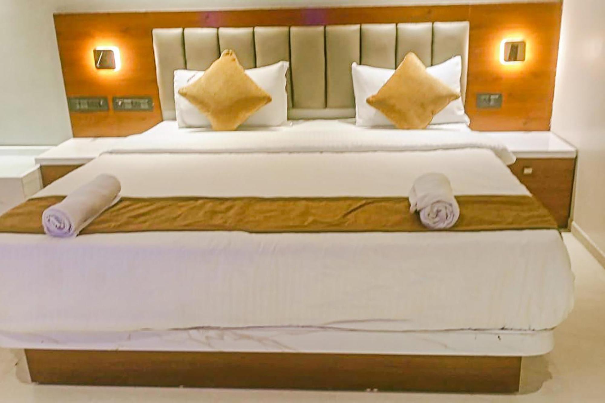 Fabhotel Emersion Residency - High Street Near Laxman Nagar, Baner 浦那 外观 照片