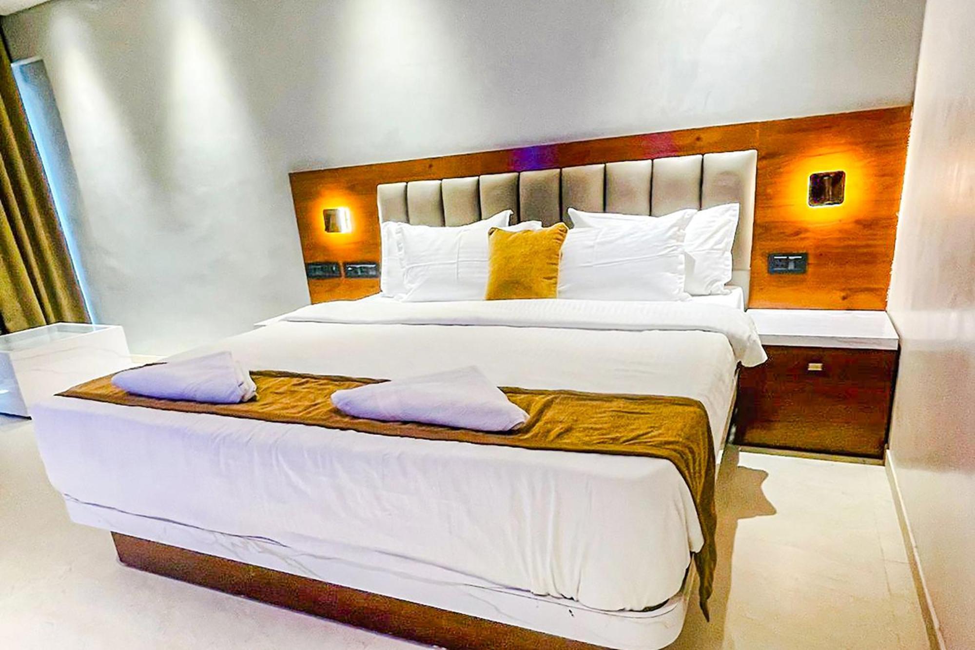 Fabhotel Emersion Residency - High Street Near Laxman Nagar, Baner 浦那 外观 照片